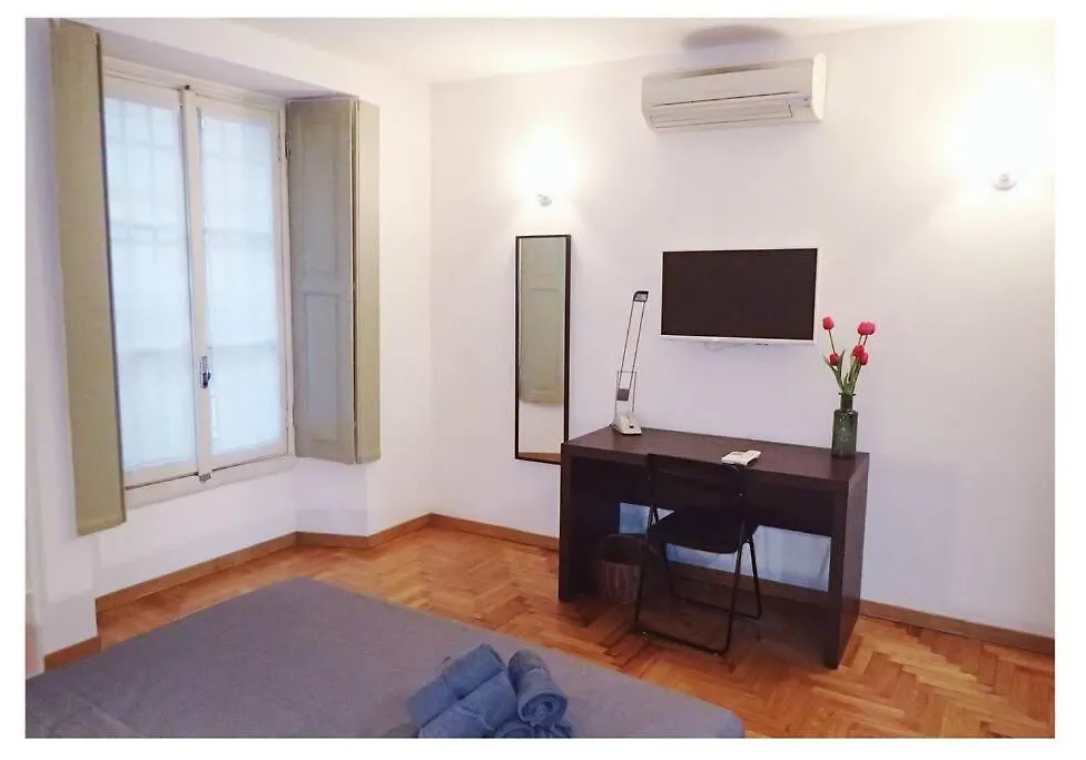 Urban House - Elegant Apartment Brera Milan Center