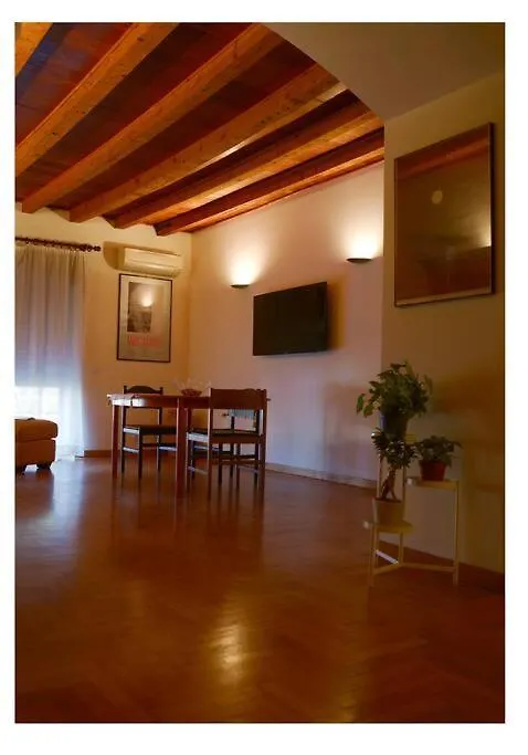 Urban House - Elegant Apartment Brera Milan Center